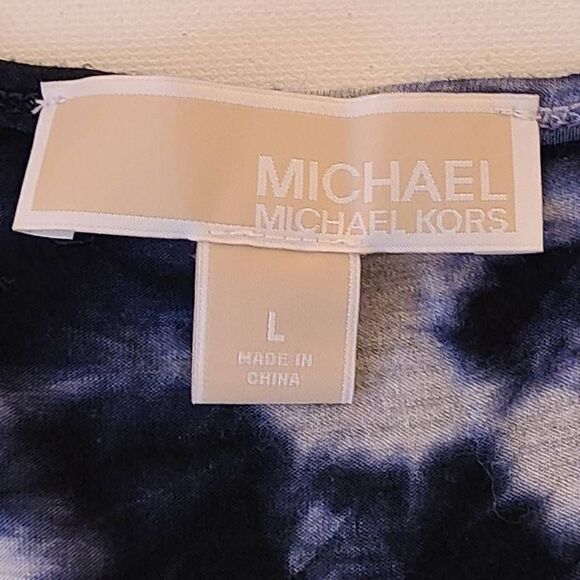 MICHAEL Michael Kors Retro Tie Dyed T Shirt with Matching Scarf - Picture 5 of 10